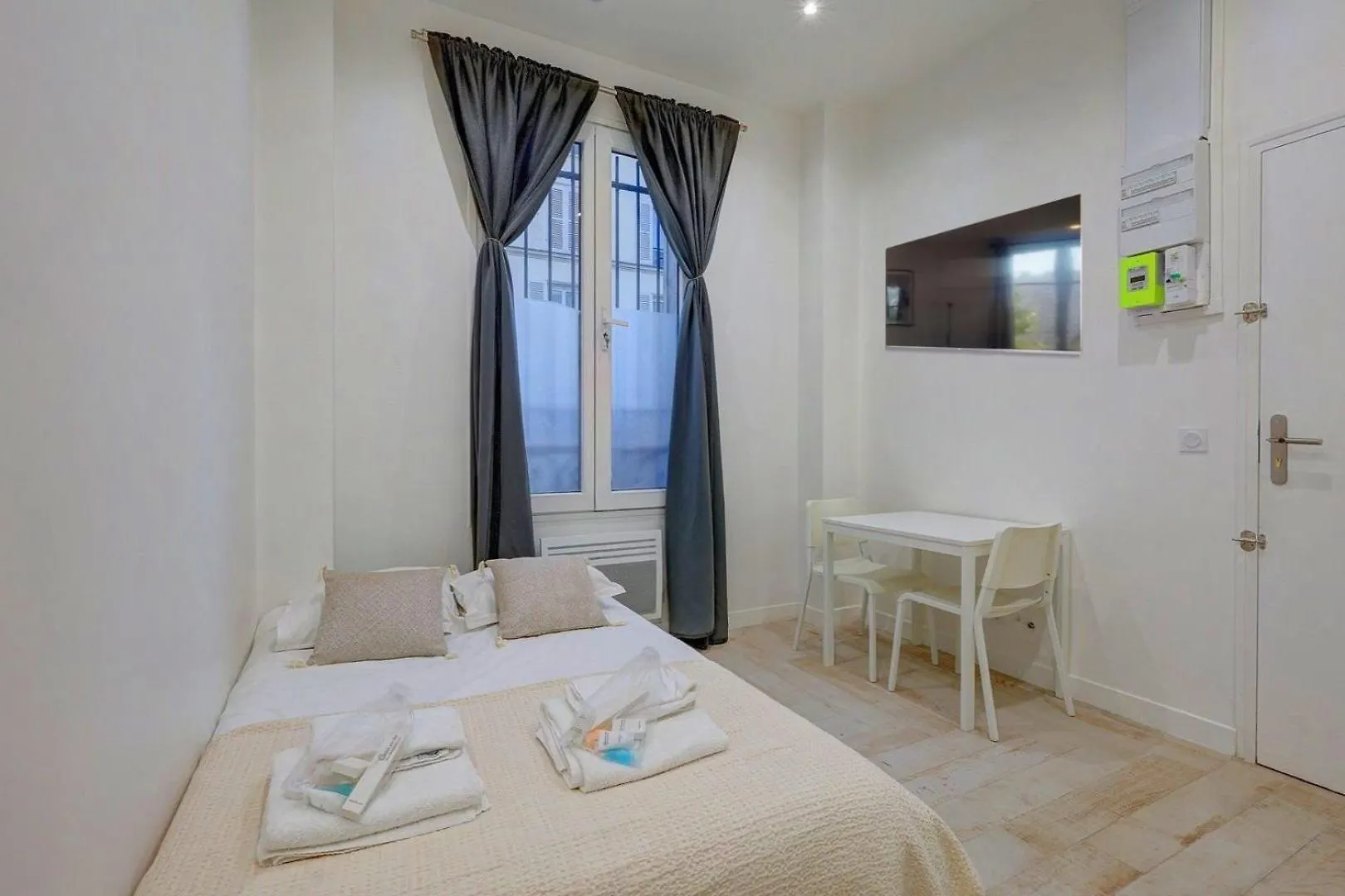 Bluestay 860 - Appartement De Charme Paris France
